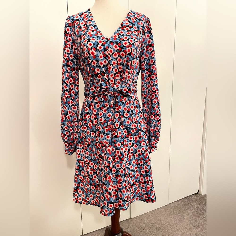 Long-sleeve, patterned, floral, v-neck dress, Size XS, Pop Sugar, Like new